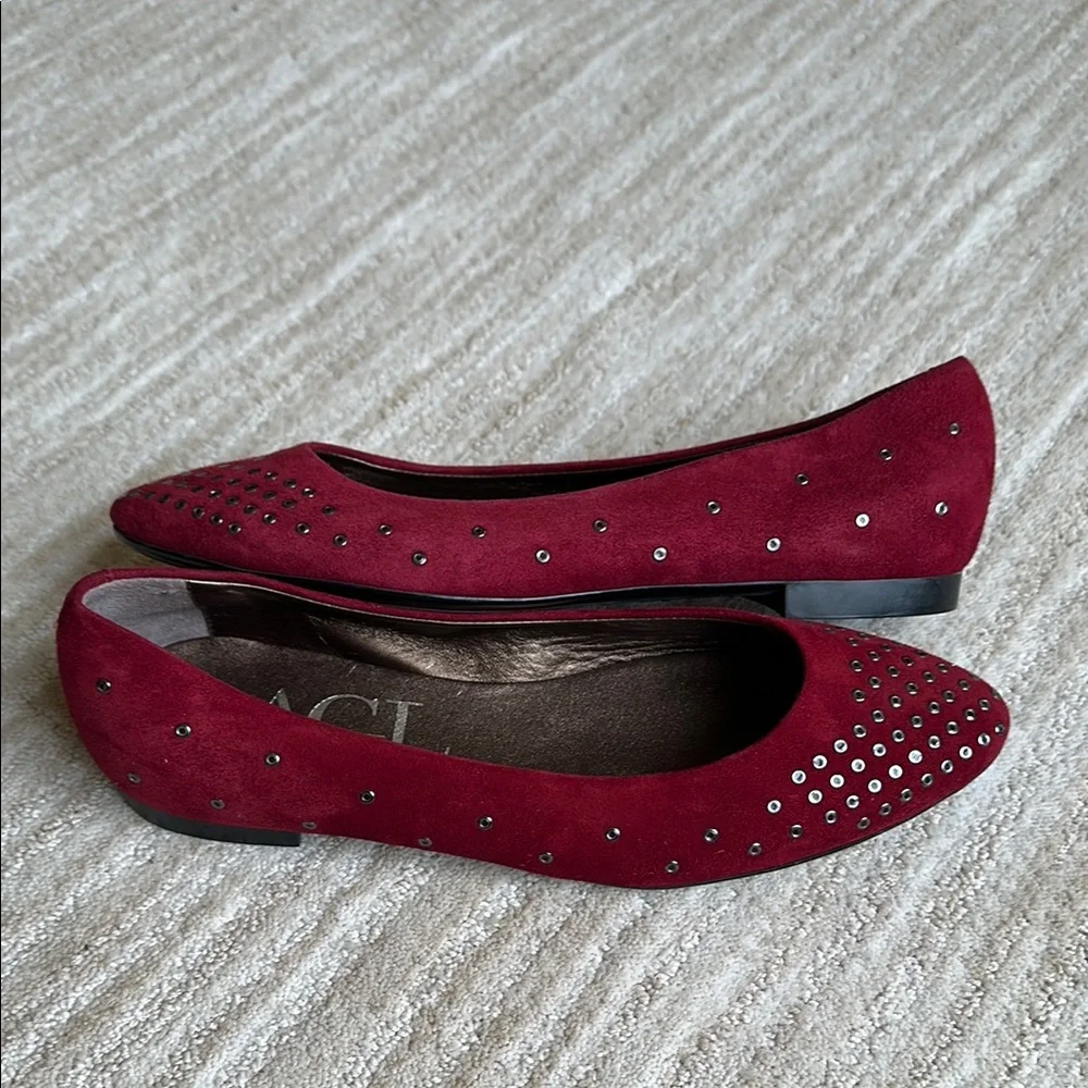 AGL Attilio Giusti Leombroni Suede Grommet Studded Ballet Flats Siz US 9 | EU 39